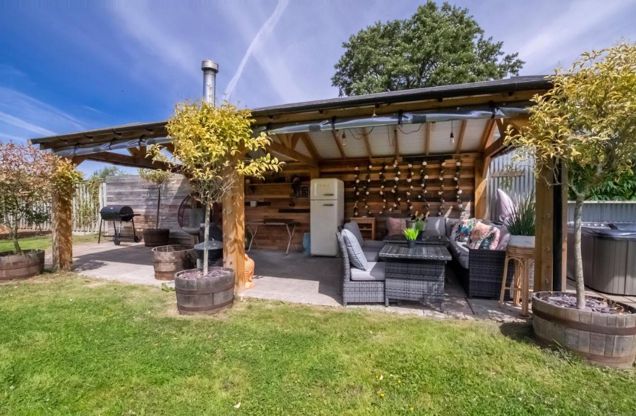 The Stables Luxury House With Hot Tub Leilighet York Eksteriør bilde