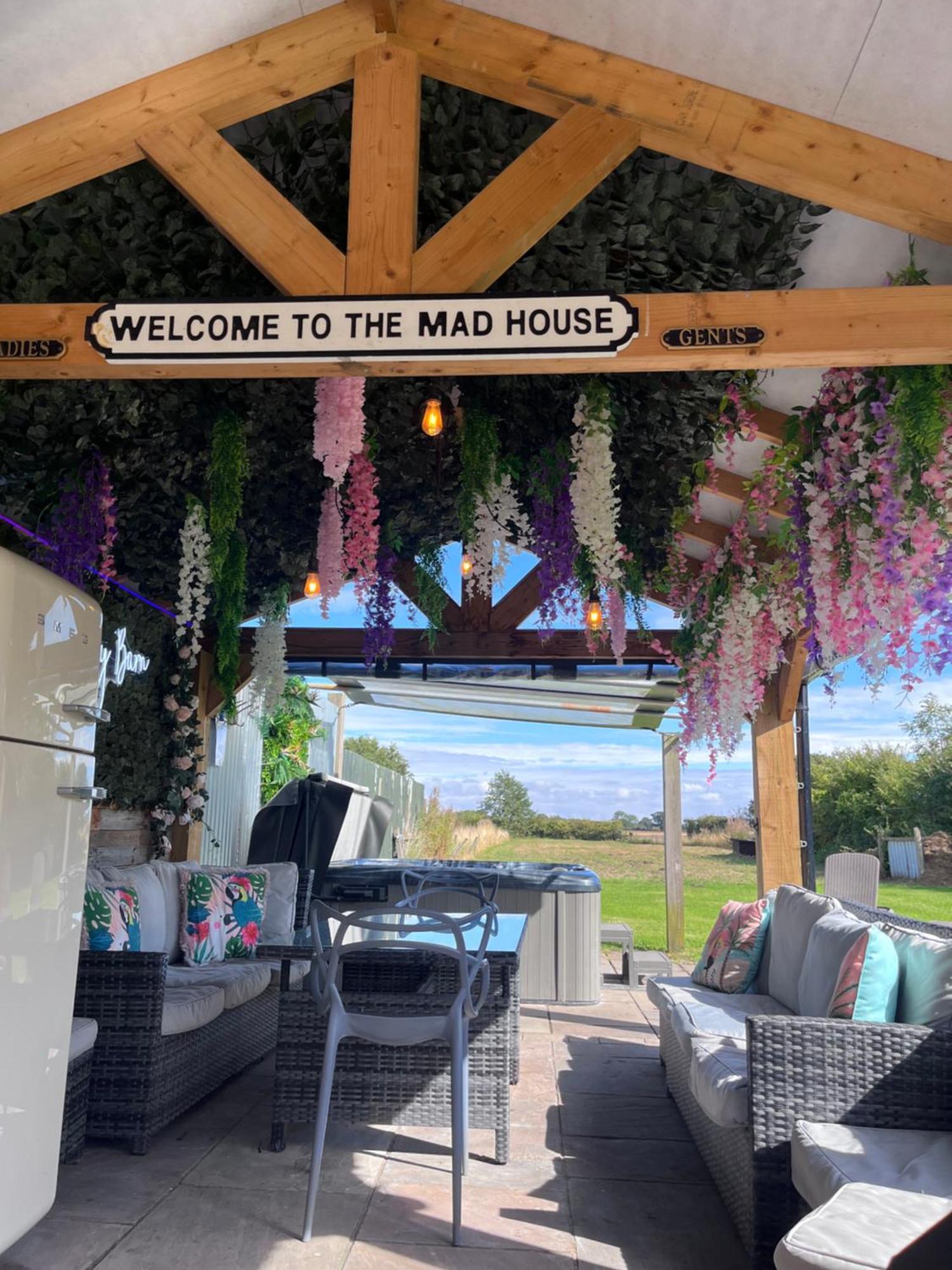 The Stables Luxury House With Hot Tub Leilighet York Eksteriør bilde